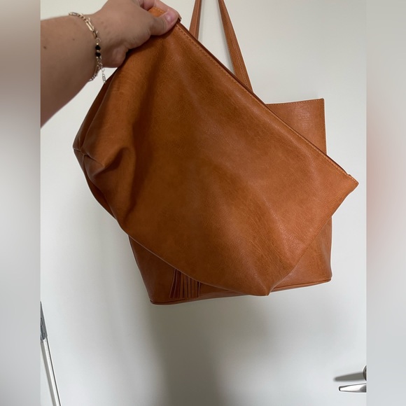 Faux leather tote bag - Picture 3 of 4